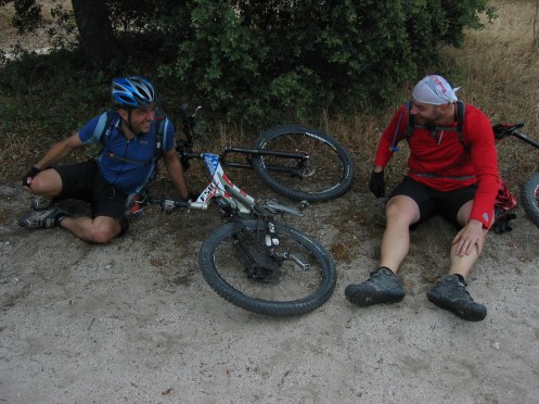 aqui tenemos a javi y dani calenando 