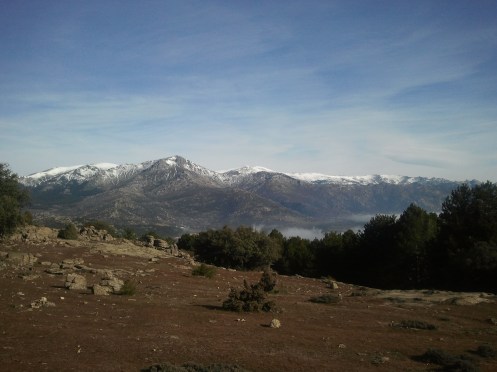 la sierra nevada y el mar de nubes